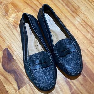 Women’s GH Bath and Company loafers. Never worn size 8 1/2